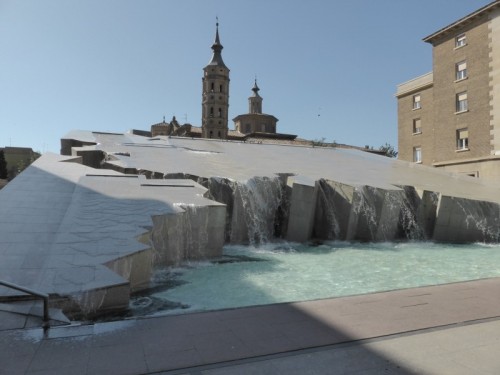 Zaragoza_Brunnen