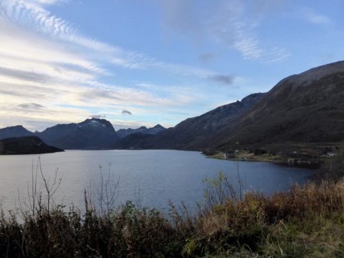 Der Trollberg hoch über dem Fjord.