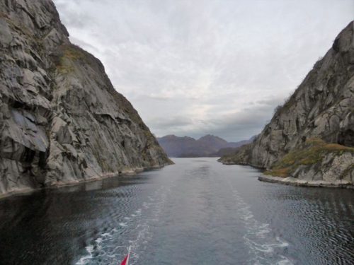 Einfahrt in den Trollfjord.
